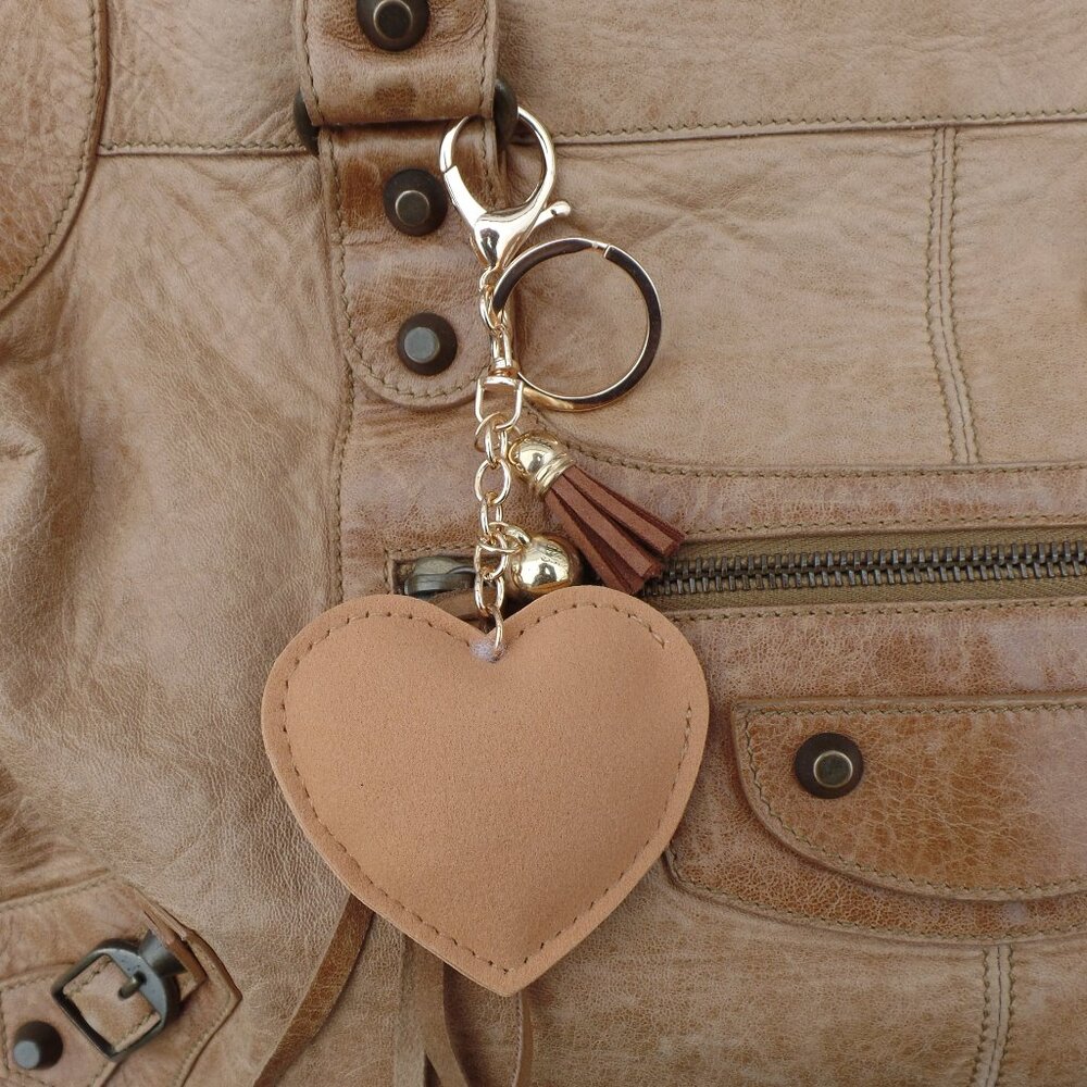Cowboy Faux Fur Bag Charm Animal Print Rhinestone Trim Key Chain NWOT HEART (1) - Picture 2 of 6